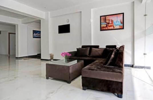 נוידה Hotel Bsh Group מראה חיצוני תמונה